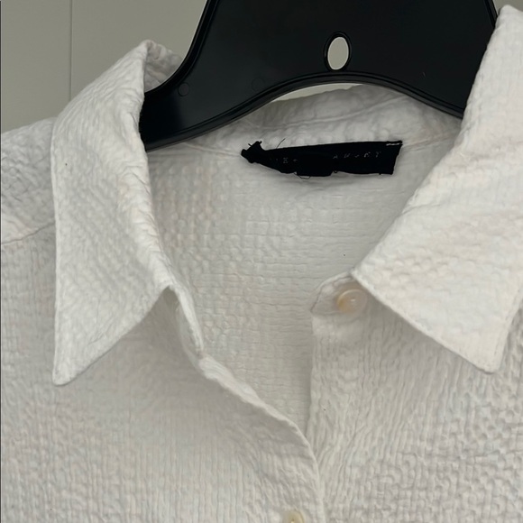 White Short Sleeve Button-Up Shirt - Picture 3 of 8